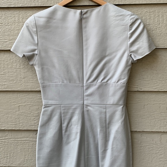 Banana Republic V-Neck Gray Fitted and Feminine Business Work Dress - Picture 4 of 5